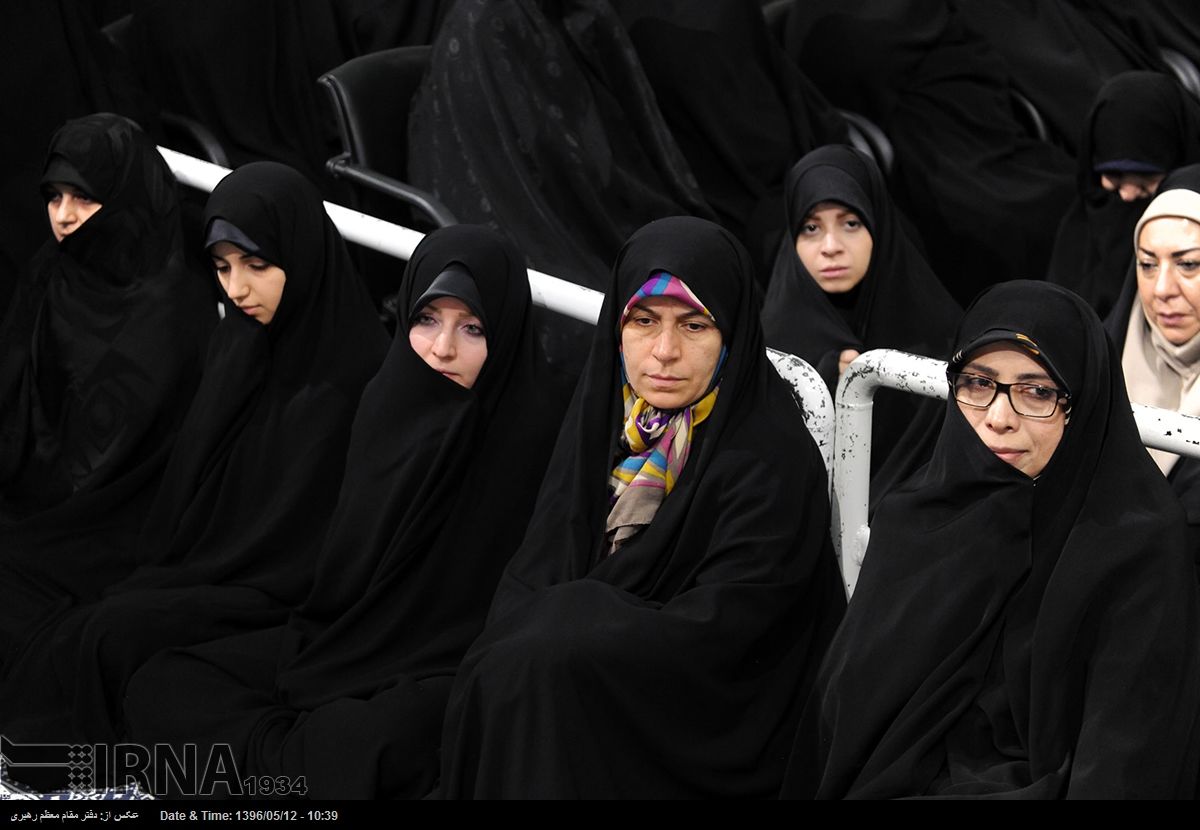 دختر حسن روحانی در مراسم تنفیذ حکم ریاست جمهوری پدر + عکس