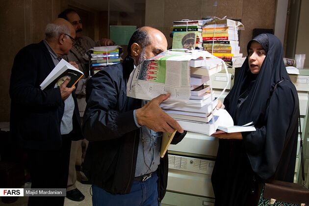 کشف کتاب‌های بدون مجوز در تهران