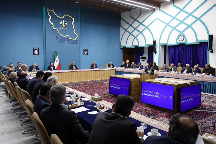 پزشکیان: تمام توان خود را برای حل مشکلات پیشروی تولیدکنندگان و فعالان اقتصادی به کار گرفتهام