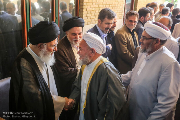 تصاویر مراسم ختم همسر آیت الله علم الهدی