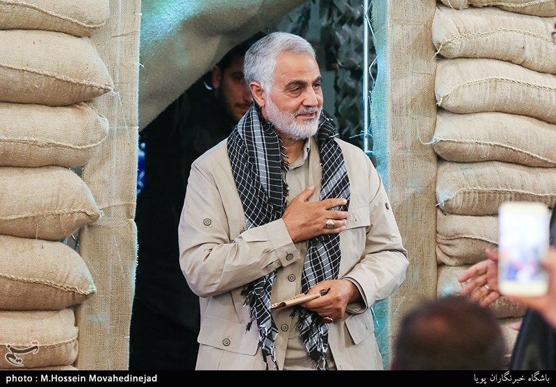 حضور سردار سلیمانی در اجلاسیه نهایی کنگره ۶۵۰۰ شهید استان کرمان