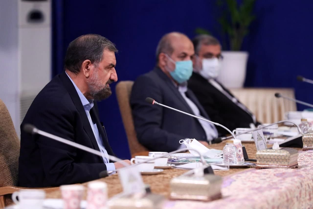 از سکوت احمدی نژاد تا زمزمه های خداحافظی رئیسی با محسن رضایی 