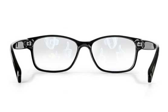 با این عینک، پیامک‌های خود را روی لنز ببینید
