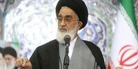 امام جمعه قم: مشارکت مردم در انتخابات دست دشمن را از توطئه کوتاه می‌کند
