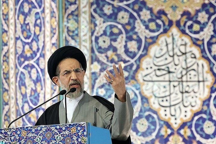 امام جمعه تهران: پیروز قطعی جنگ رمضان ایران است/ با اتحاد آهنین ملت و دولت و با تبعیت از رهبر معظم انقلاب متجاوز را پشیمان خواهیم کرد