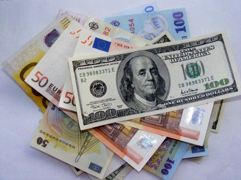 افزایش قیمت رسمی دلار و یورو