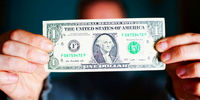 ریزش دلار در مقابل ارزهای دیگر