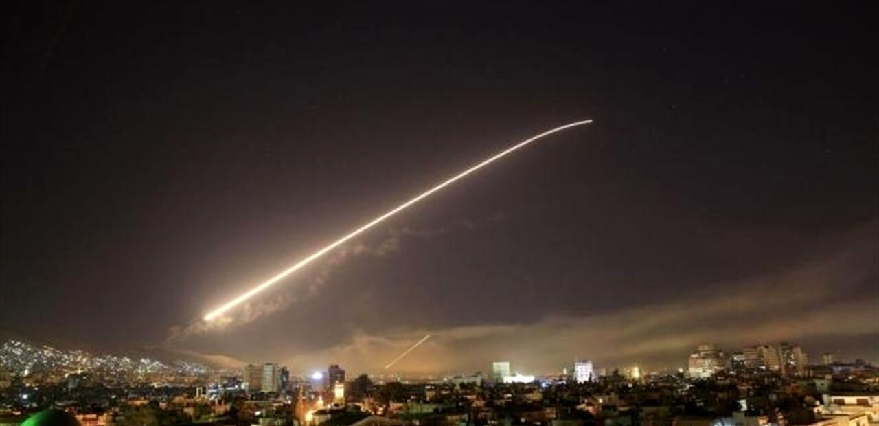 سوریه ۱۶ موشک و یک پهپاد اسرائیل را سرنگون کرد