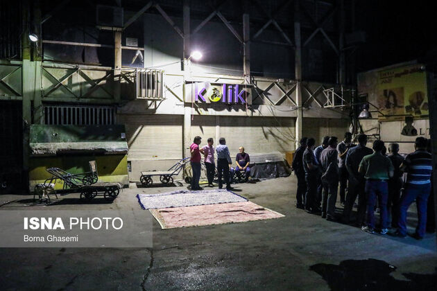 شبمانی کسبه پلاسکو برای جلوگیری از سرقت