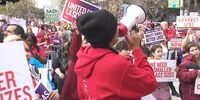 اعتصاب، کلیه مدارس دولتی را به تعطیلی کشاند