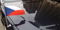 عکسی جالب از آقای رئیس جمهور در مسابقات فرمول یک مجارستان به عنوان عکاس