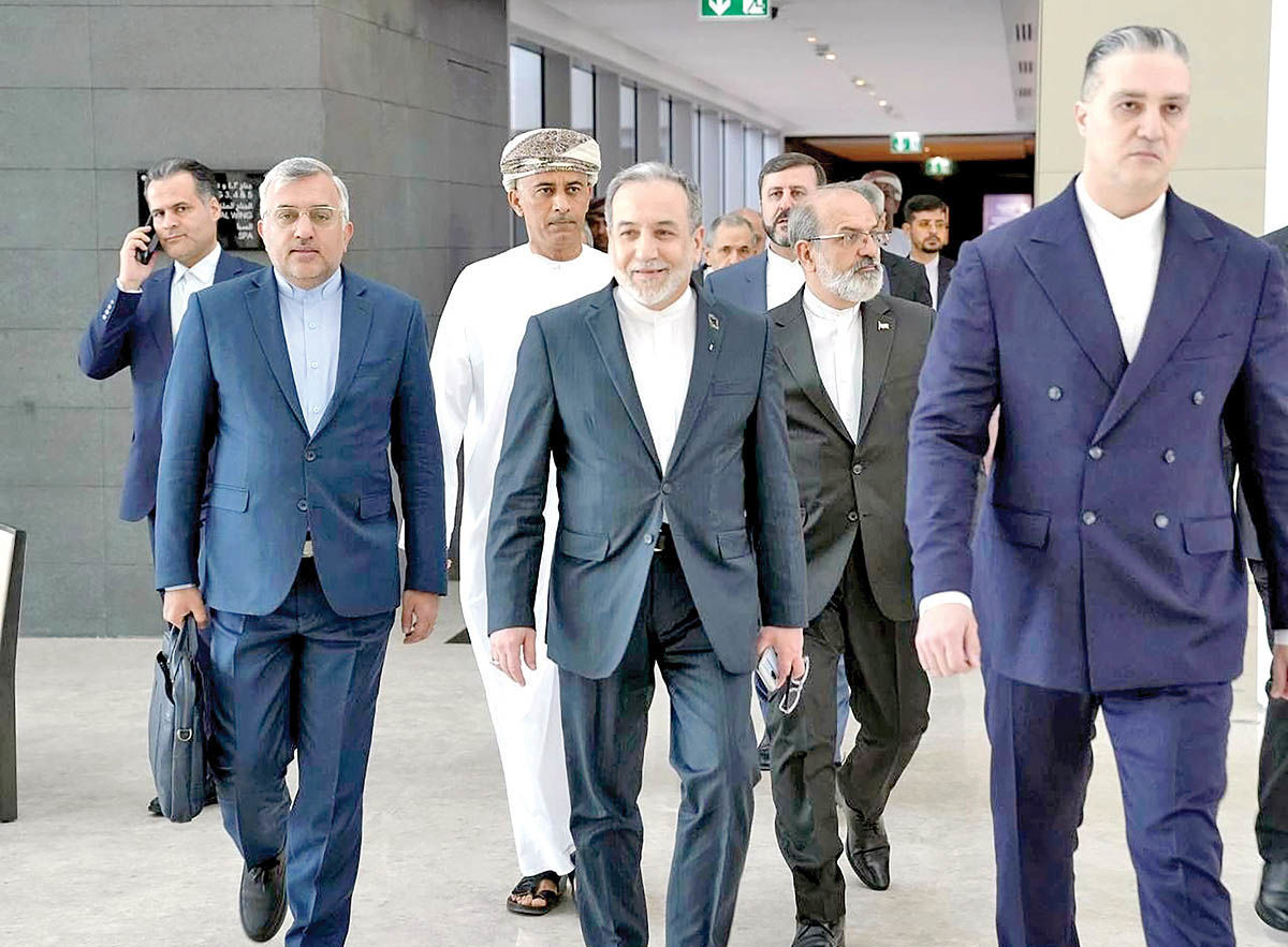 آخرین شانس ایران و آمریکا برای دور شدن از جنگ | تهران با بسته‌ پیشنهادی به آوردگاه ژنو رفت | سایه سنگین تهدیدات ترامپ بر میز مذاکره