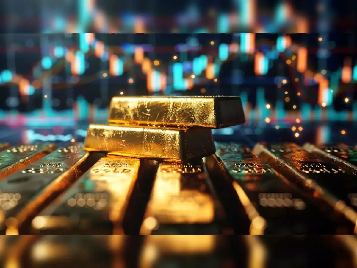 قدرت‌نمایی دلار در برابر طلا | عقب‌نشینی فلز زرد از اوج تاریخی با فروکش‌کردن تنش‌های چین و آمریکا