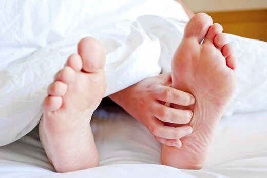 هشدار؛ سندروم پای بی‌قرار نشانه ابتلا به این 2 بیماری خطرناک است

