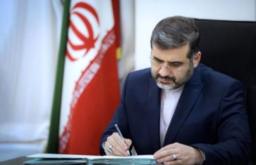 تسلیتگویی وزیر فرهنگ به مناسبت درگذشت مادر حسین انتظامی