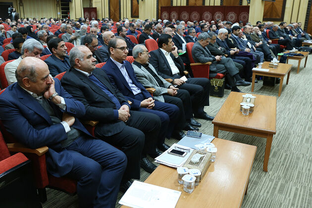 جلسه هیات نمایندگان اتاق بازرگانی ایران با حضور وزیر اقتصاد