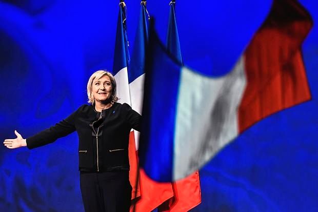 واکنش رهبر راست افراطی فرانسه به عقب‌نشینی مکرون