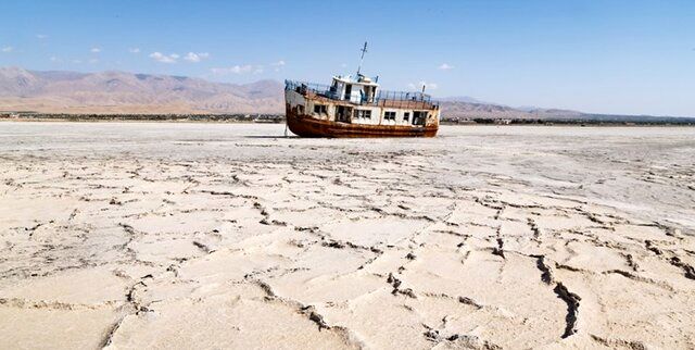 احیای دریاچه ارومیه محتاج چیست؟