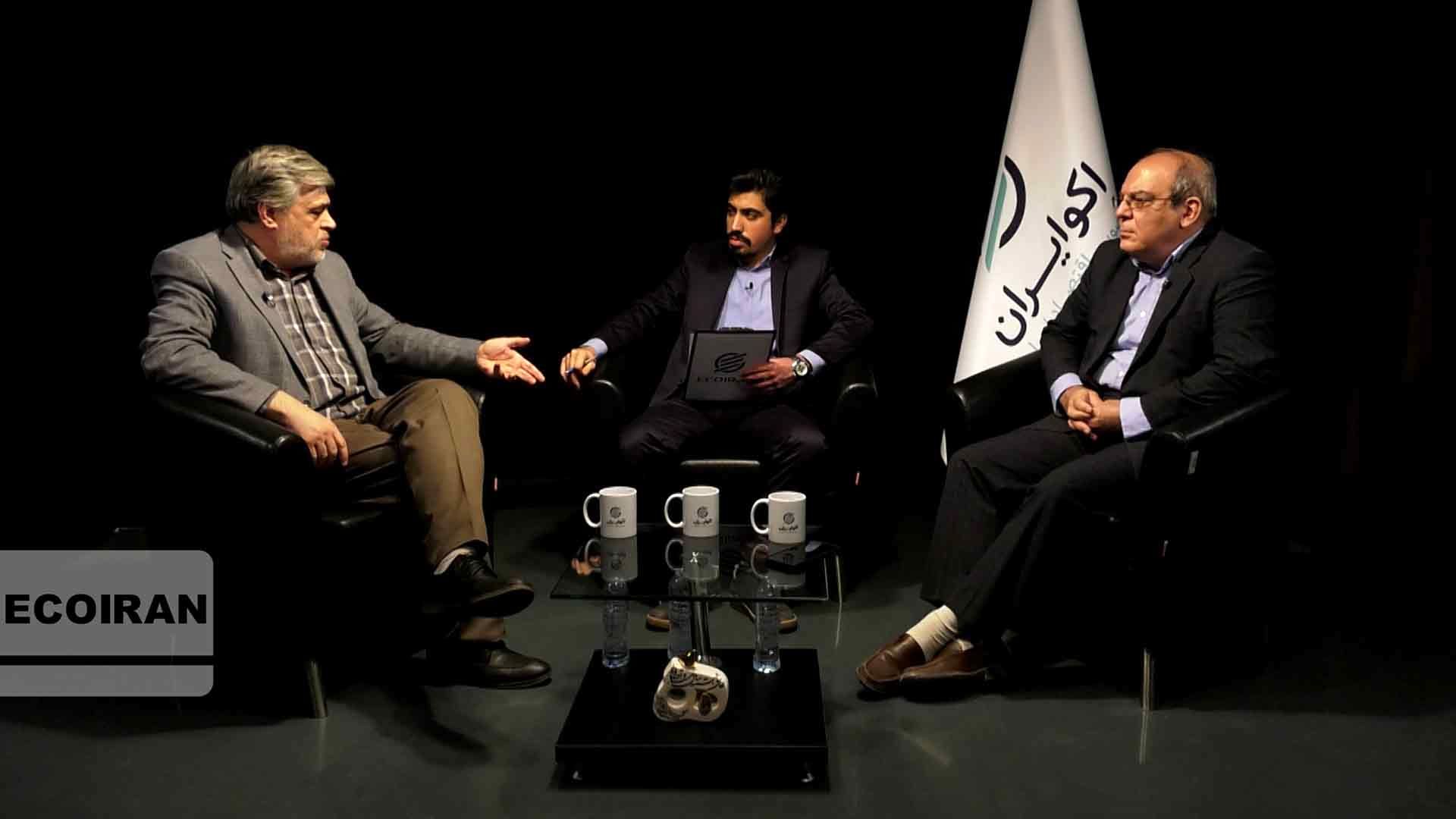 حل مصائب اقتصاد ایران به دست نظامیان /مهاجری: ممکن است؛ عبدی: محال است