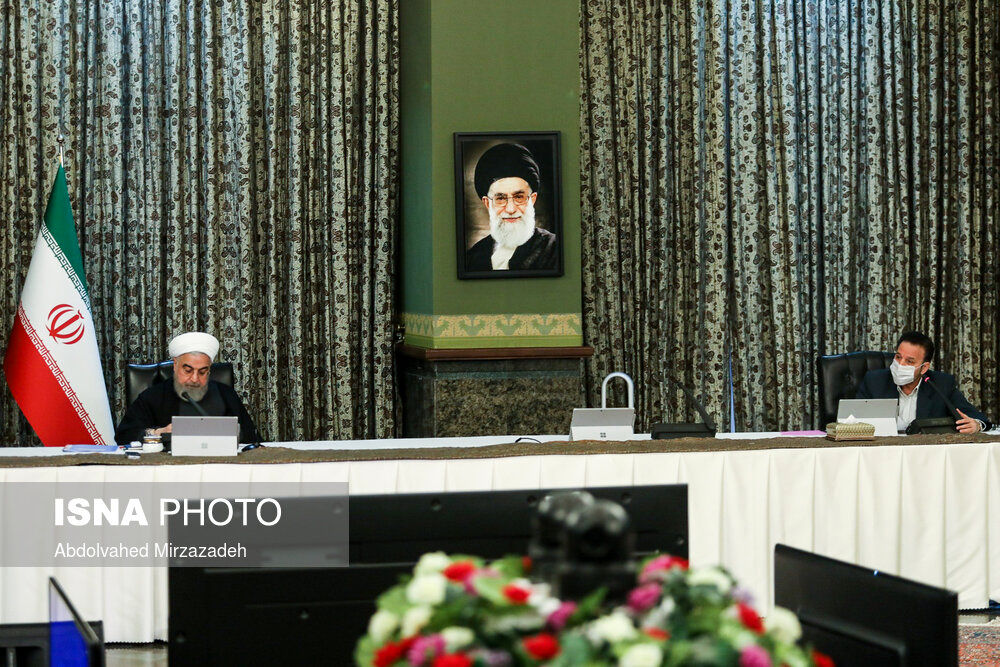 تصاویری از جلسه مشترک ستاد اقتصادی دولت با نمایندگان فعال اقتصادی با حضور روحانی 