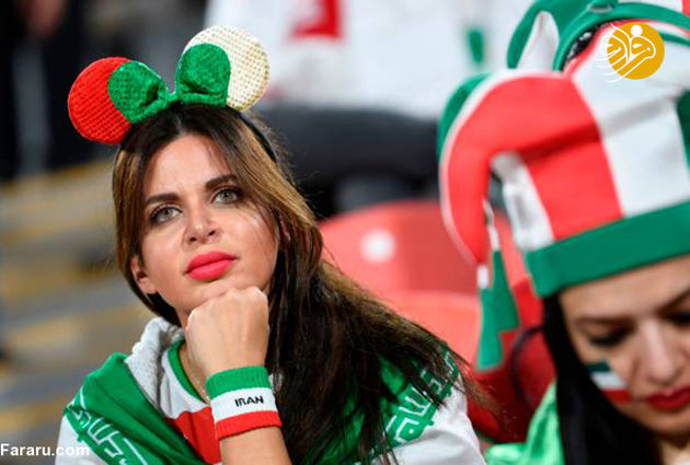 ایرانی‌های حاضر در ورزشگاه برای بازی ایران-یمن