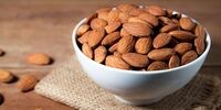 بیشتر از 10 بادام در روز بخوریم این بلا سرمان می آید 