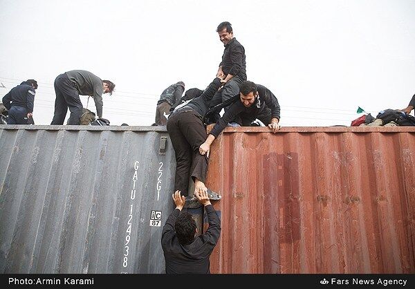 زائران اربعین در مرز مهران