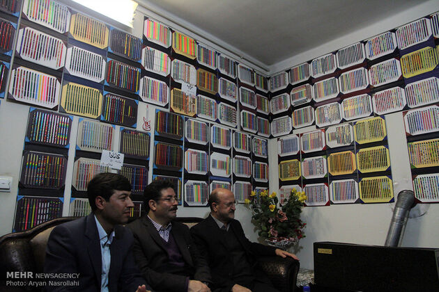 کلکسیونر ایرانی مداد رنگی