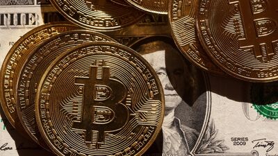 سقوط ۵.۷ درصدی قیمت بیت‌کوین/ اصلاح طبیعی یا آغاز ریزش؟