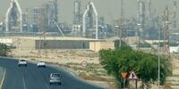 آتش سوزی مهیب در بزرگترین پالایشگاه کویت / چند نفر مصدوم شدند؟