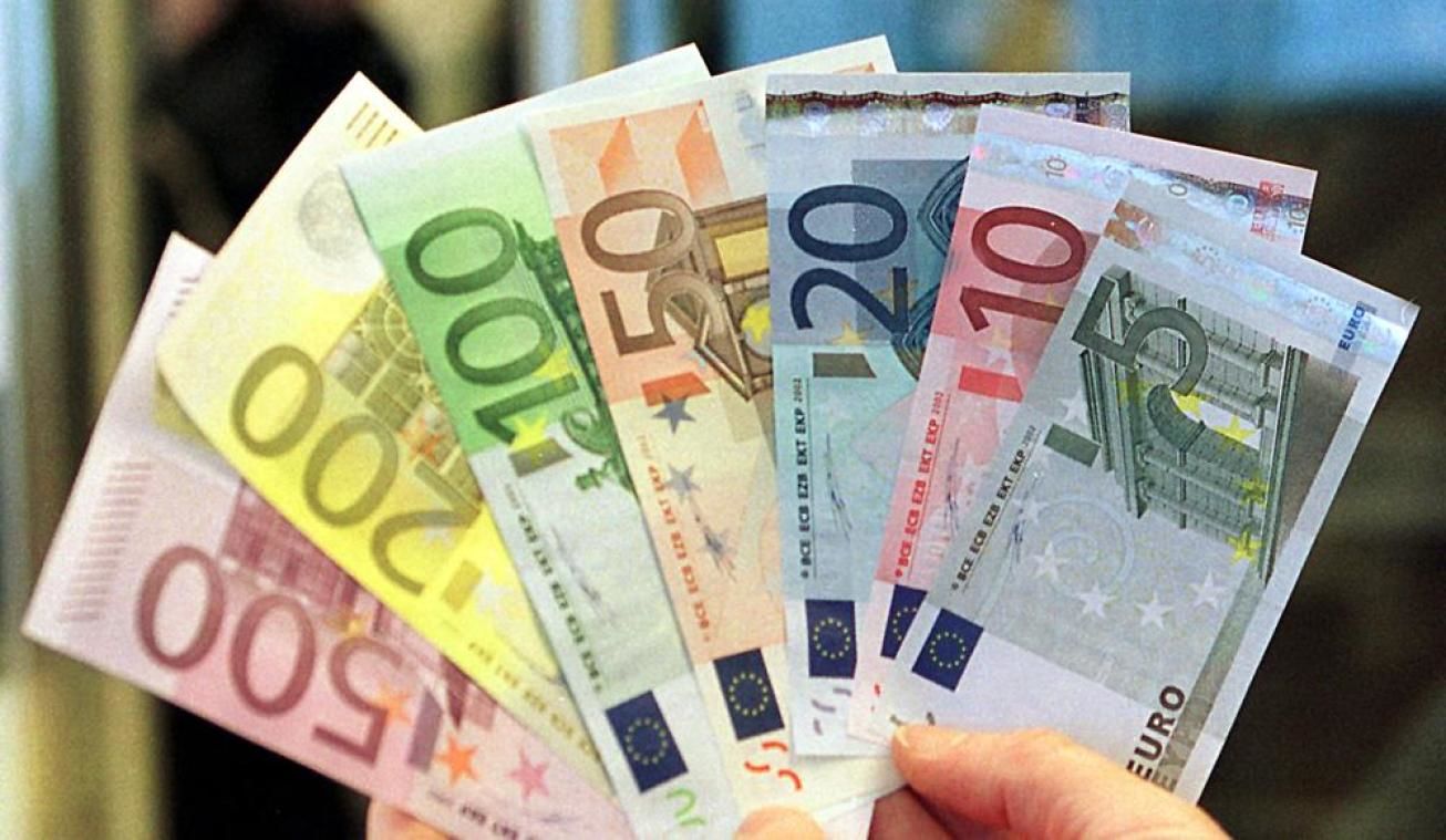 قیمت یورو امروز پنجشنبه 08 / 03  99 | بازگشت دلار به کانال 19 هزار تومان