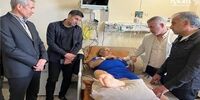 عیادت پیشکسوتان فوتبال از مهاجم سابق آبی‌ها در بیمارستان