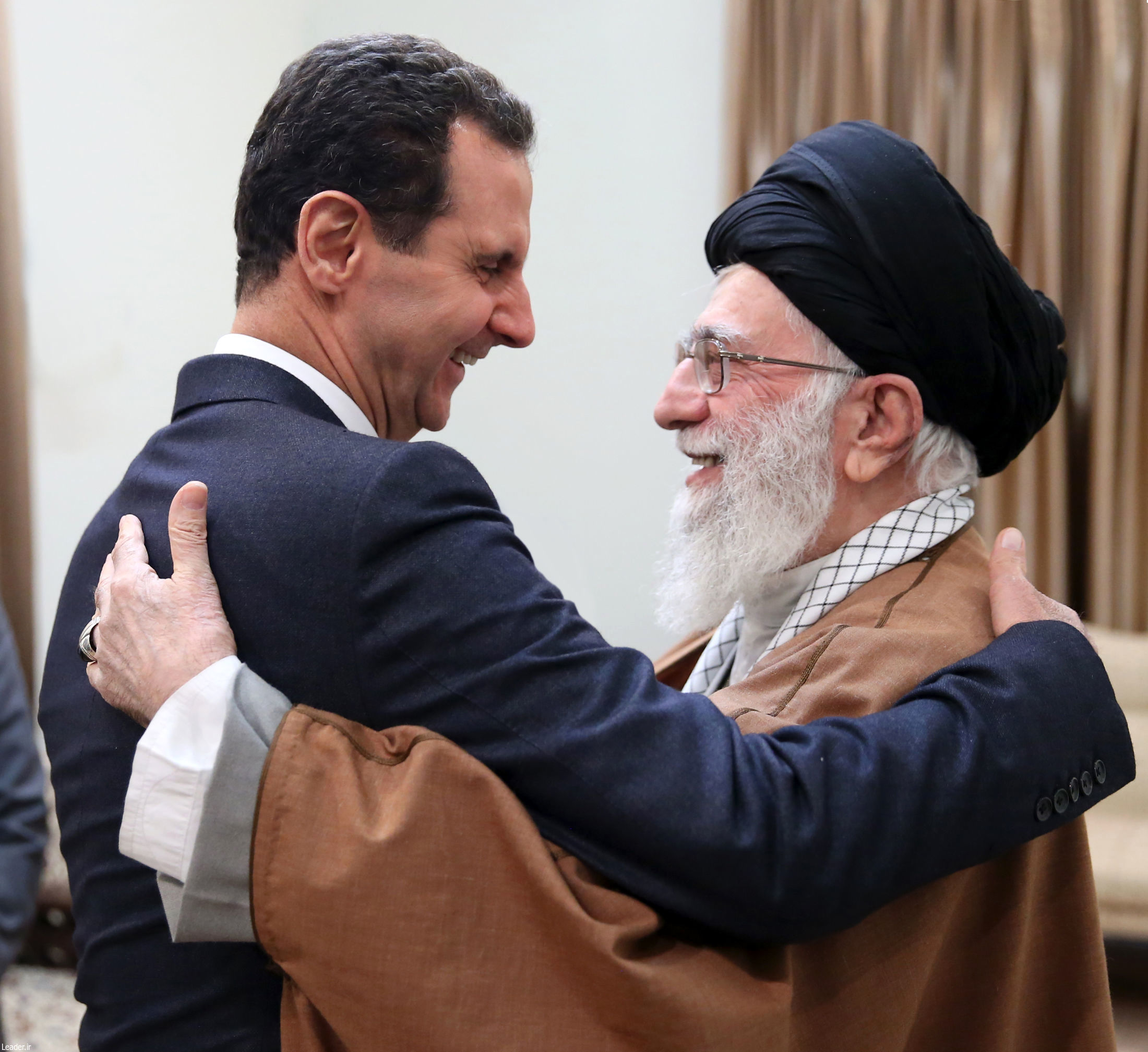 رهبر انقلاب: همچون گذشته در کنار ملت سوریه خواهیم ماند