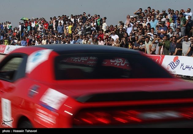 برگزاری مسابقات اتومبیلرانی در کیش