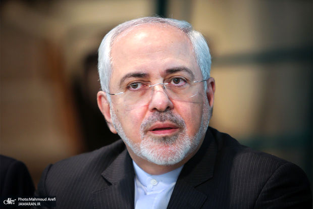 توییت ظریف درباره پایان تحریم تسلیحاتی ایران از امروز