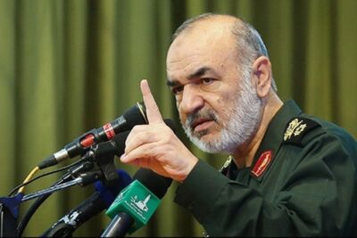 فرزند شهید سردار سلامی: پدرم، بیشتر پدر ملت بودند/ جسم خودم را هم فدای این مملکت می‌کنم
