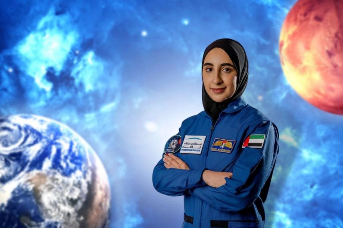 اولین فضانورد زن اماراتی به فضا می‌رود + عکس