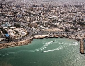 قیمت مسکن در ۴ شهر ساحلی جنوب ایران | خرید خانه در بندرعباس و چابهار چند میلیارد تومان آب می‌خورد؟ +جدول
