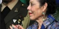 زیورآلات متفاوت همسر رئیس‌جمهور نیکاراگوئه در مراسم استقبال از رئیسی + عکس‌
