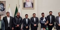 حسن یزدانی و دو کشتی‌گیر معروف کارمند رسمی بانک شدند