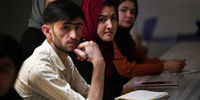 طالبان، دانشجویان دختر و پسر را با «پرده» جدا کرد!+ عکس