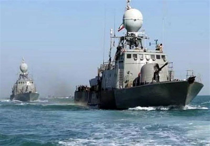 ناوهای جنگی ایران در رژه روز نیروی دریایی روسیه!