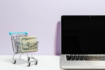 ممنوعیت عرضه این کالاها در فروشگاه‌های اینترنتی 