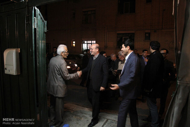 کلکسیونر ایرانی مداد رنگی