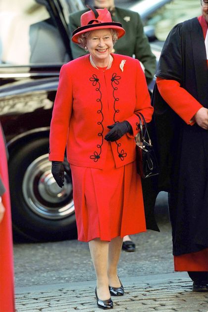 لباس‌های جذاب ملکه انگلیس در جوانی، میانسالی و پیری