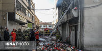 آتش سوزی یک ساختمان قدیمی در خیابان لاله زار

