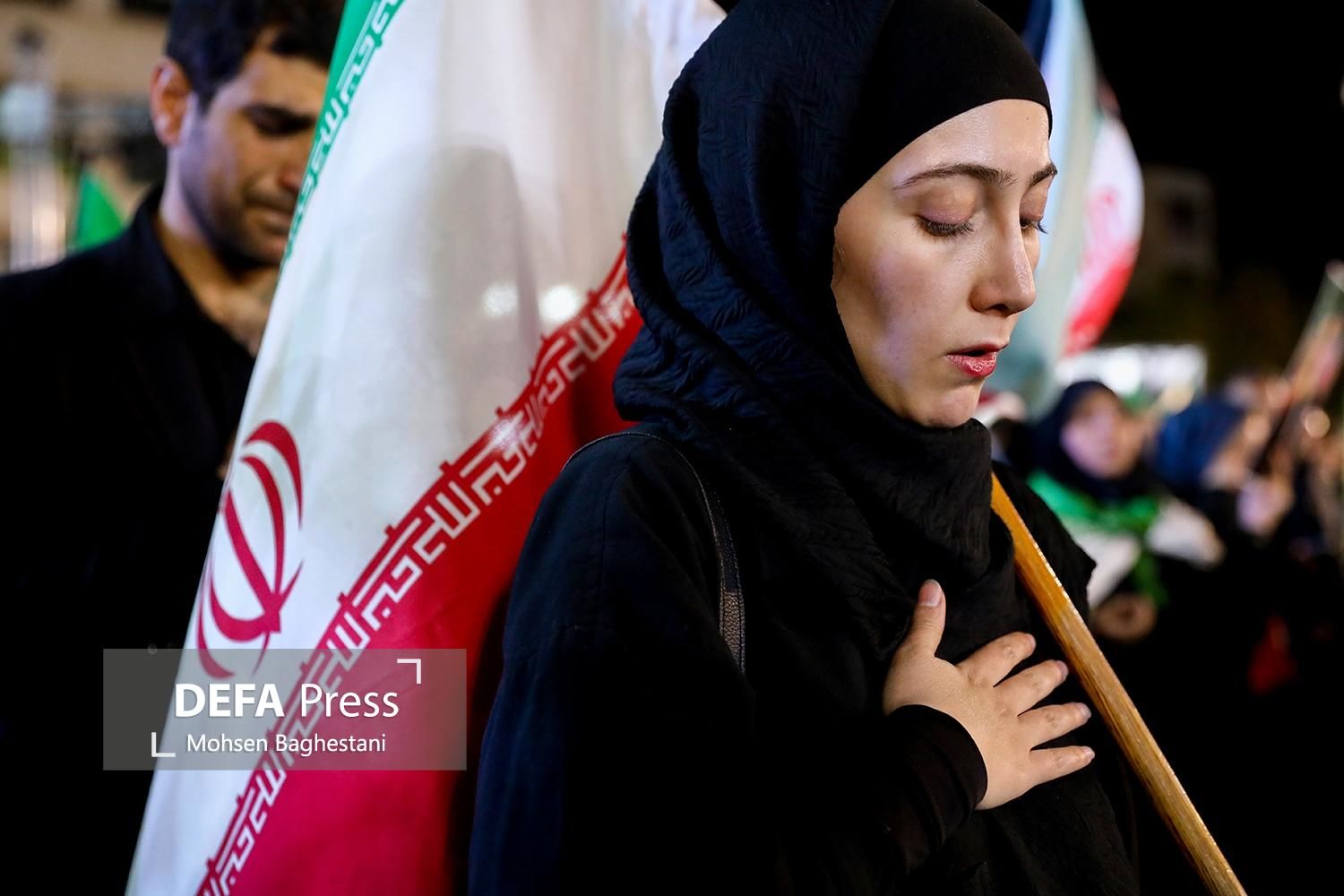 تصاویری از حضور مردم با پوشش‌های متفاوت در بدرقه رئیس شهید اطلاعات سپاه