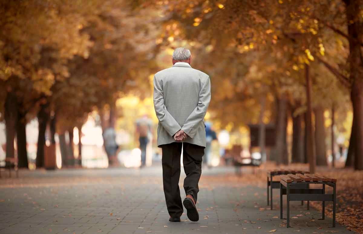 چه کسانی باید مراقب پیادهروی روزانه باشند؟