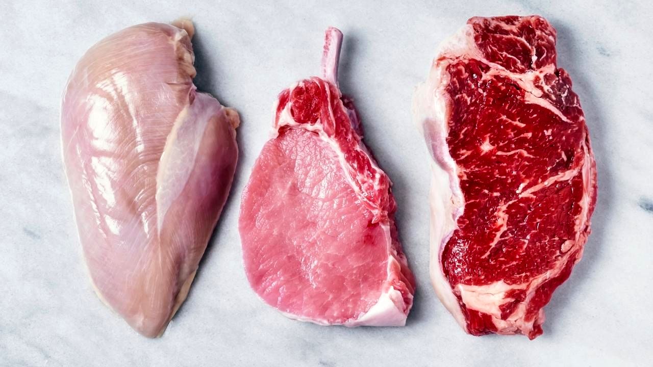 قیمت گوشت قرمز و گوشت مرغ امروز دوشنبه ۲۷ فروردین ۱۴۰۳/ کاهش محسوس قیمت بوقلمون+ جدول