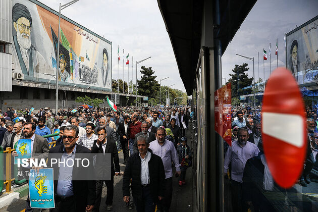 تصاویر تظاهرات بعد از نمازجمعه تهران در حمایت از سپاه